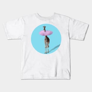 giraffe in the cloud Kids T-Shirt